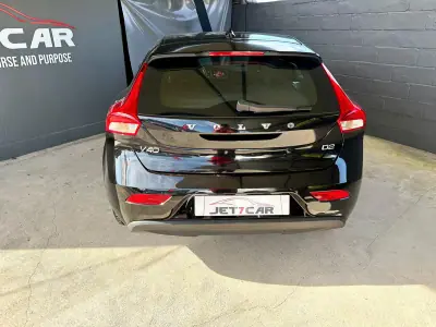 Volvo V40 2017 - 17490 EUR, 131420 km - AUTO.MOTO.pt - 131420km - foto 4 de 21