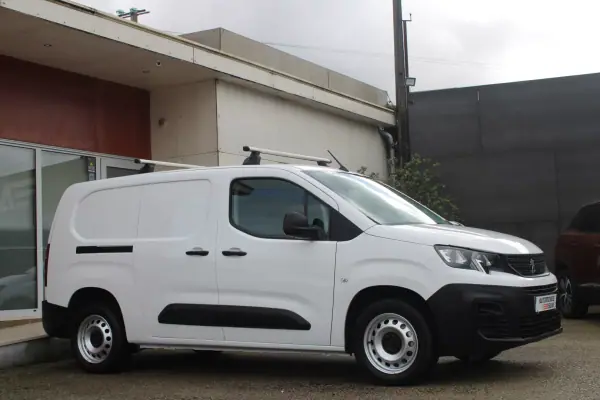 Peugeot Partner 1.5 BlueHDI Longa c/Barras Tejadilho 2021 - 14990 EUR, 117000 km - AUTO.MOTO.pt - 117000km - foto 6 de 19