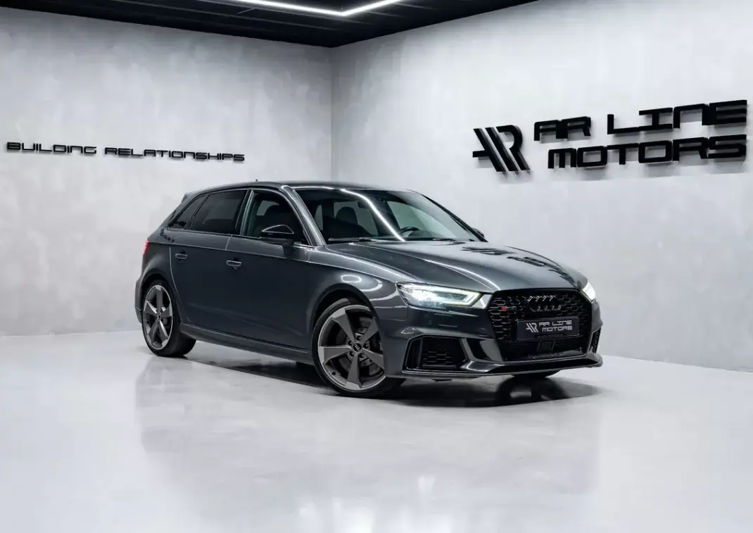 Audi RS3 Sportback 2019 - 49950 EUR, 76000 km - AUTO.MOTO.pt - 76000km - foto 2 de 40