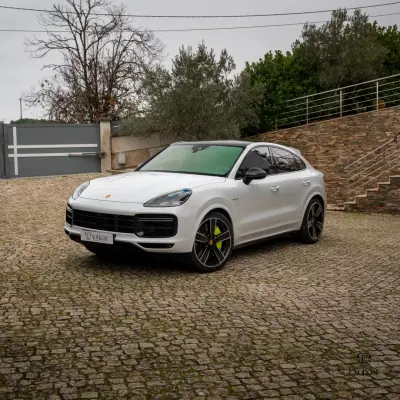 Porsche Cayenne Coupé 2022 - 108000 EUR, 92000 km - AUTO.MOTO.pt - 92000km - foto 3 de 65