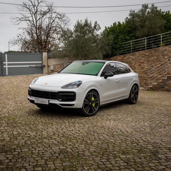 Porsche Cayenne Coupé 2022 - 108888 EUR, 92000 km - AUTO.MOTO.pt - 92000km - foto 3 de 65