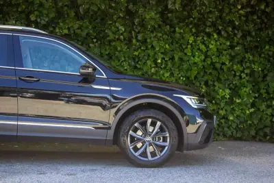 Volkswagen Tiguan Allspace 2022 - 33500 EUR, 23000 km - AUTO.MOTO.pt - 23000km - foto 5 de 19