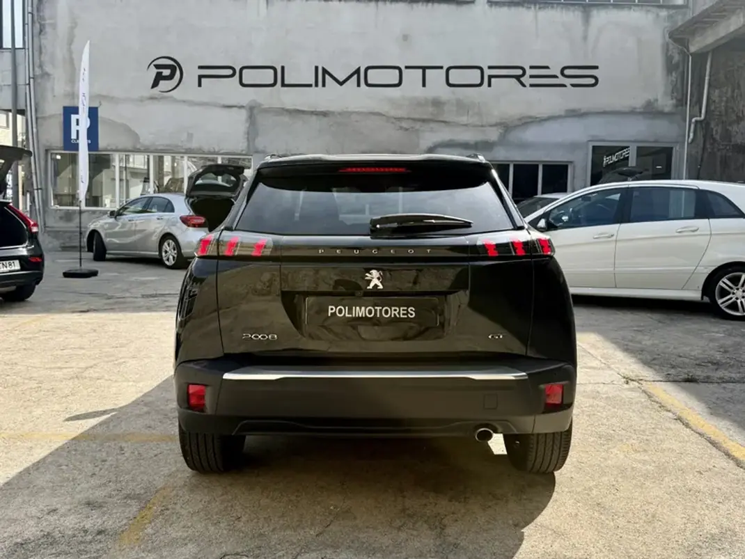 Peugeot 2008 2022 - 23750 EUR, 65800 km - 65800km - foto 6 de 14