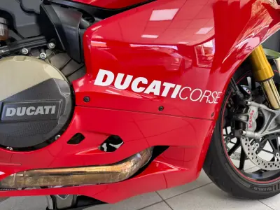 Ducati Panigale 1299 2016 - 17500 EUR, 11358 km - AUTO.MOTO.pt - 11358km - foto 3 de 38