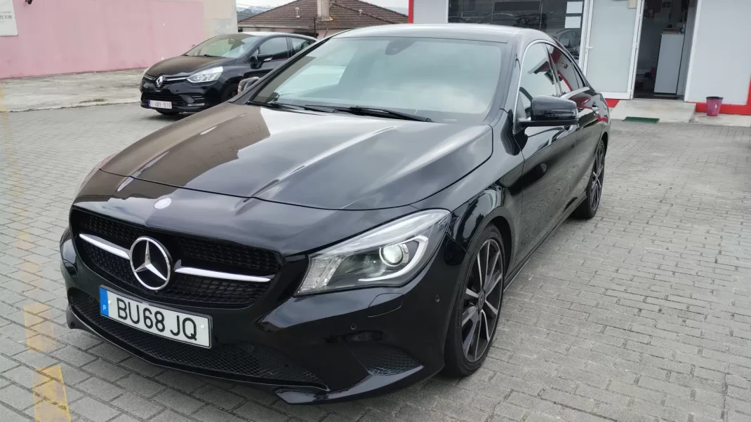 Mercedes-Benz CLA 200 2016 - 19999 EUR, 199000 km - AUTO.MOTO.pt - 199000km - foto 10 de 33