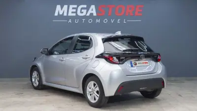 Toyota Yaris 2024 - 22350 EUR, 35000 km - AUTO.MOTO.pt - 35000km - foto 5 de 31