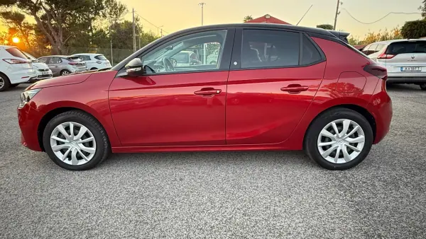 Opel Corsa-e 2021 - 16800 EUR, 47077 km - AUTO.MOTO.pt - 47077km - foto 10 de 38