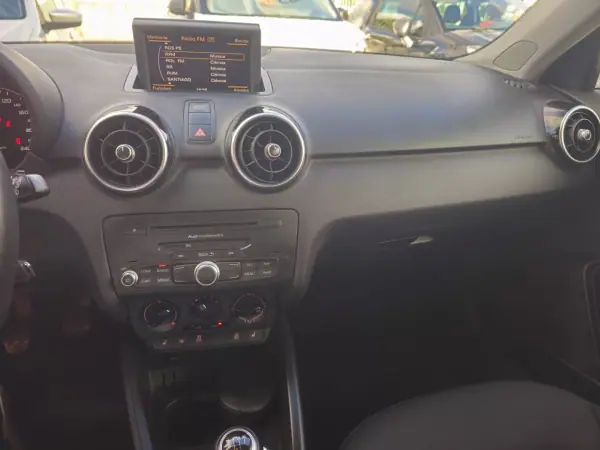 Audi A1 Sportback 2013 - 9850 EUR, 153780 km - 153780km - foto 9 de 11
