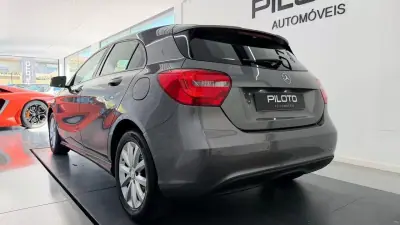 Mercedes-Benz A 180 2013 - 12990 EUR, 237399 km - AUTO.MOTO.pt - 237399km - foto 6 de 28