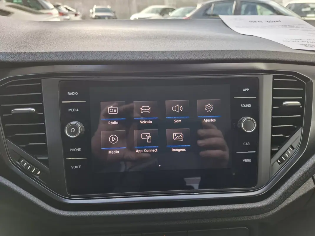 Volkswagen T-Roc 2020 - 19850 EUR, 109200 km - AUTO.MOTO.pt - 109200km - foto 23 de 25