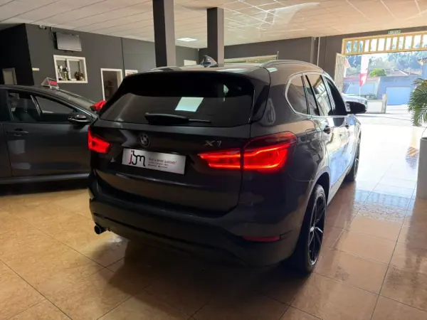 BMW X1 2017 - 16900 EUR, 178987 km - AUTO.MOTO.pt - 178987km - foto 4 de 14