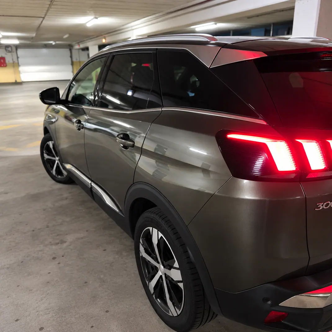 Peugeot 3008 2017 - 16300 EUR, 185179 km - 185179km - foto 5 de 15