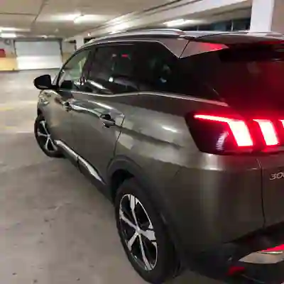 Peugeot 3008 2017 - 16300 EUR, 185179 km - 185179km - foto 5 de 15