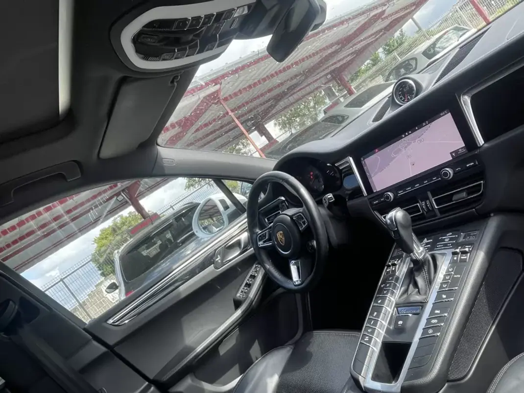 Porsche Macan 2020 - 82490 EUR, 90300 km - 90300km - foto 11 de 13