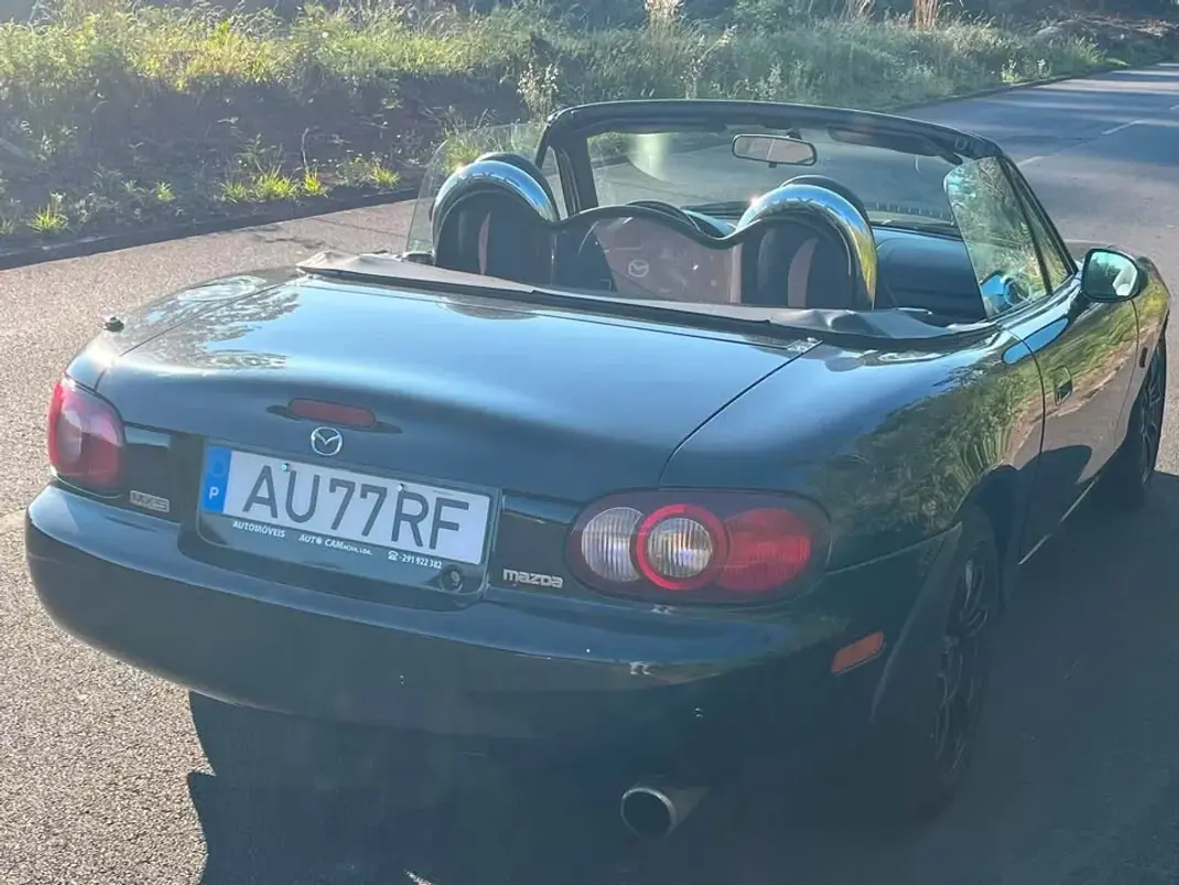 Mazda MX-5 2003 - 12750 EUR, 160000 km - 160000km - foto 5 de 7