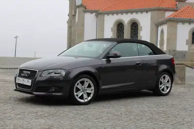 Audi A3 Cabrio 2009 - 11990 EUR, 180000 km - AUTO.MOTO.pt - 180000km - foto 4 de 42