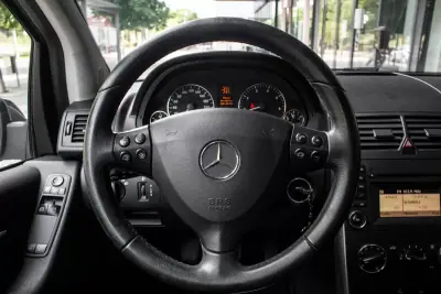 Mercedes-Benz A 160 2009 - 6890 EUR, 111084 km - AUTO.MOTO.pt - 111084km - foto 13 de 34