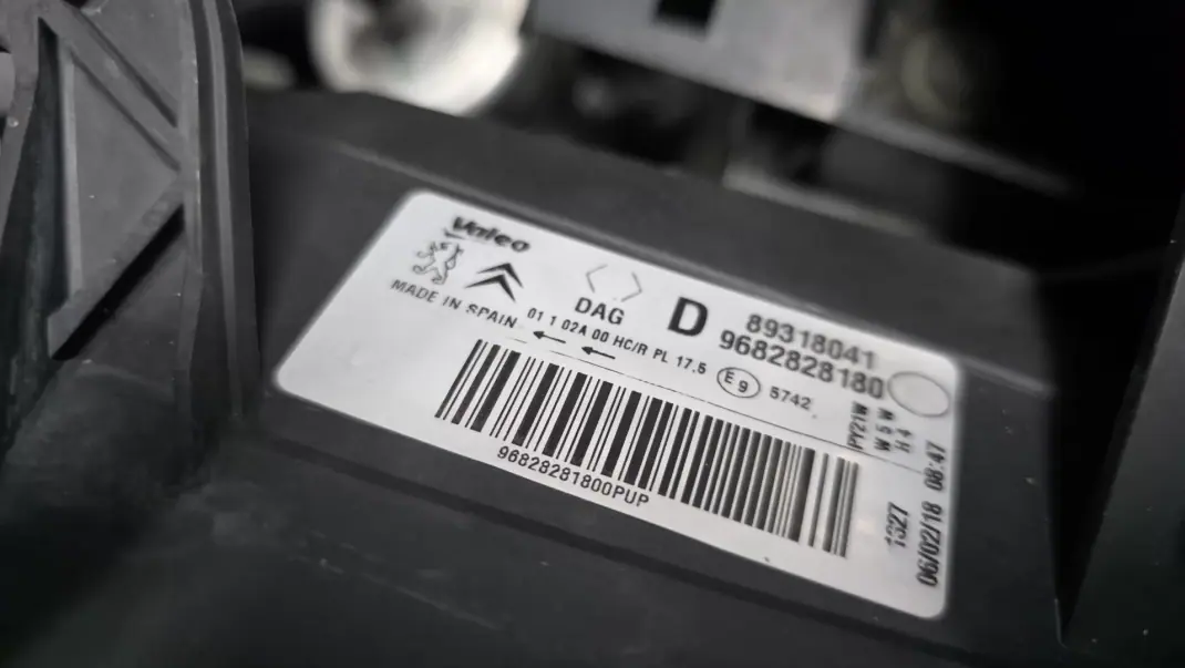 Citroën Berlingo 1.6 Bluehdi L2 100 cv longa C Iva 2018 - 16990 EUR, 67000 km - AUTO.MOTO.pt - 67000km - foto 37 de 41