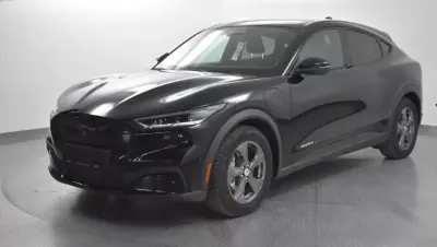 Ford Mustang Mach-E 2022 - 29000 EUR, 28000 km - AUTO.MOTO.pt - 28000km - foto 5 de 10