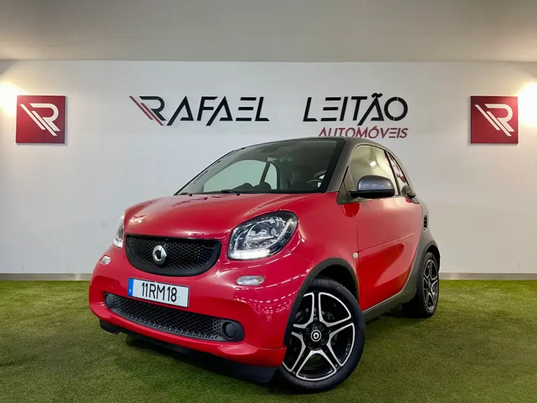 Smart 2016 - 10450 EUR, 91000 km - AUTO.MOTO.pt - 91000km - foto 1 de 26