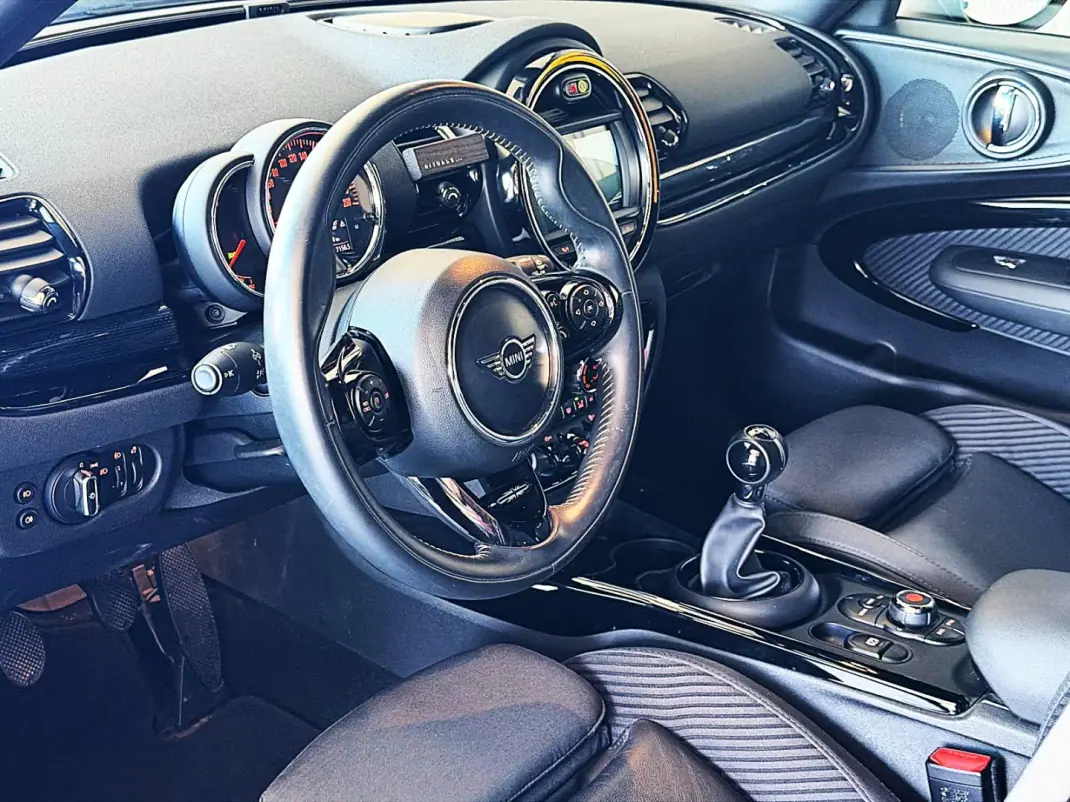 MINI Clubman 2019 - 18500 EUR, 43000 km - 43000km - foto 25 de 35