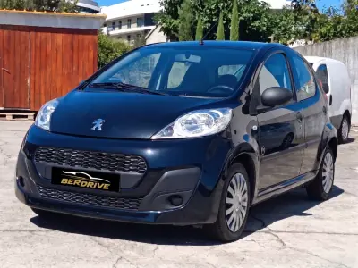 Peugeot 107 2014 - 6500 EUR, 120836 km - foto 2 de 7