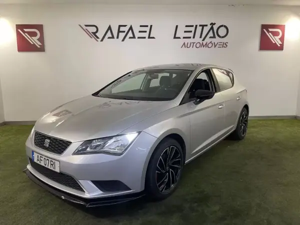 SEAT Leon 2013 - 8500 EUR, 258000 km - AUTO.MOTO.pt - 258000km - foto 4 de 27