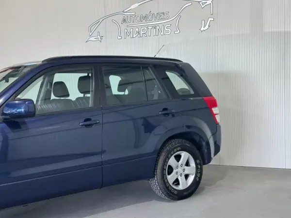 Suzuki Grand Vitara 2006 - 10500 EUR, 189809 km - AUTO.MOTO.pt - 189809km - foto 3 de 20