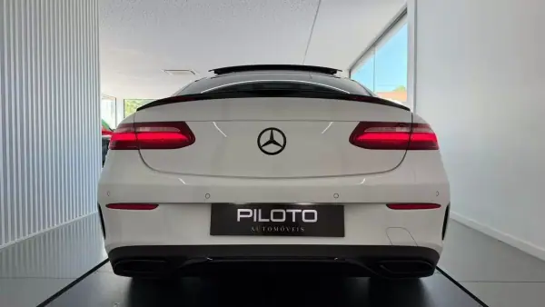 Mercedes-Benz E 220 2018 - 41990 EUR, 92427 km - AUTO.MOTO.pt - 92427km - foto 7 de 34