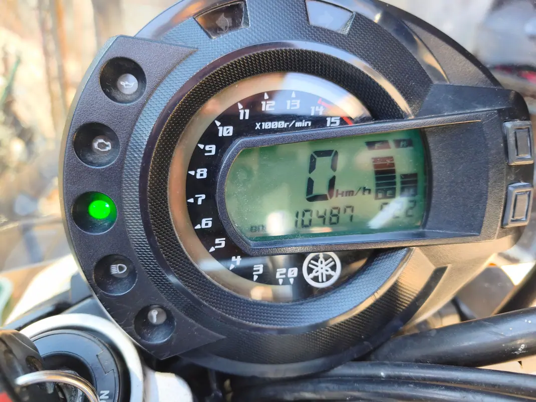 Yamaha FZ 6 2004 - 3000 EUR, 10487 km - 10487km - foto 7 de 7