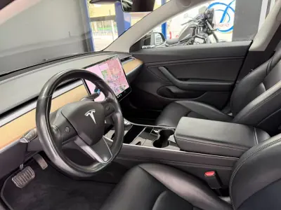 Tesla Model 3 2019 - 28500 EUR, 74000 km - AUTO.MOTO.pt - 74000km - foto 14 de 26
