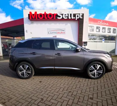 Peugeot 3008 2021 - 23600 EUR, 98000 km - AUTO.MOTO.pt - 98000km - foto 10 de 13