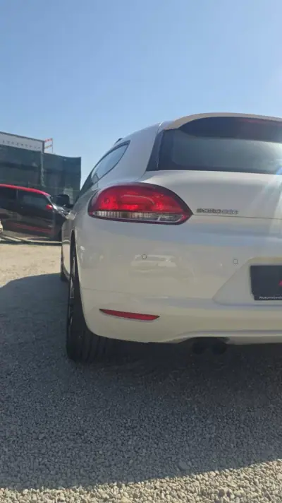 Volkswagen Scirocco 2012 - 12450 EUR, 220000 km - AUTO.MOTO.pt - 220000km - foto 3 de 9