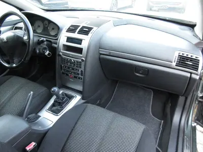 Peugeot 407 SW 2008 - 3999 EUR, 218000 km - AUTO.MOTO.pt - 218000km - foto 16 de 16