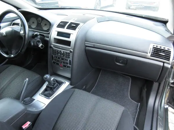 Peugeot 407 SW 2008 - 3999 EUR, 218000 km - AUTO.MOTO.pt - 218000km - foto 16 de 16