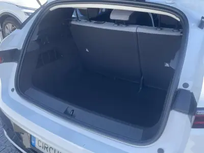 Renault Mégane E-Tech 2022 - 23900 EUR, 75483 km - AUTO.MOTO.pt - 75483km - foto 19 de 30