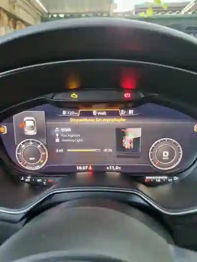 Audi TT Coupé 2015 - 22900 EUR, 210000 km - AUTO.MOTO.pt - 210000km - foto 8 de 15