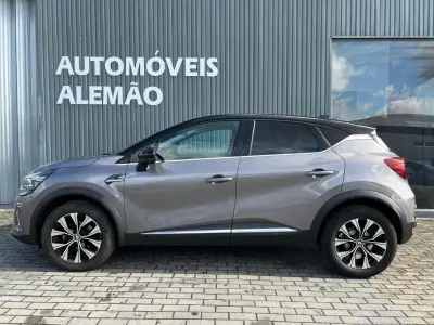 Renault Captur 2023 - 18250 EUR, 72446 km - AUTO.MOTO.pt - 72446km - foto 10 de 20