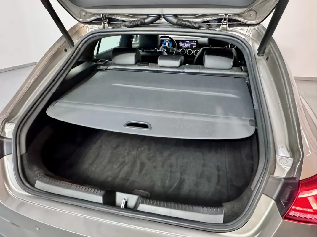 Mercedes-Benz CLA 180 2020 - 19950 EUR, 124000 km - AUTO.MOTO.pt - 124000km - foto 51 de 54