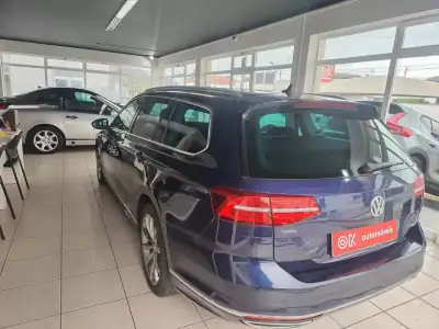Volkswagen Passat Variant 2018 - 21990 EUR, 137500 km - AUTO.MOTO.pt - 137500km - foto 7 de 44