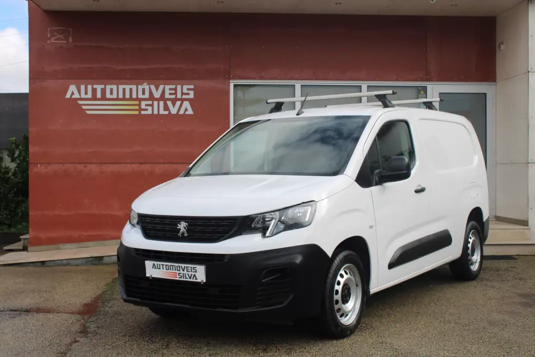 Peugeot Partner 1.5 BlueHDI Longa c/Barras Tejadilho 2021 - 13990 EUR, 181000 km - AUTO.MOTO.pt - 181000km - foto 1 de 19