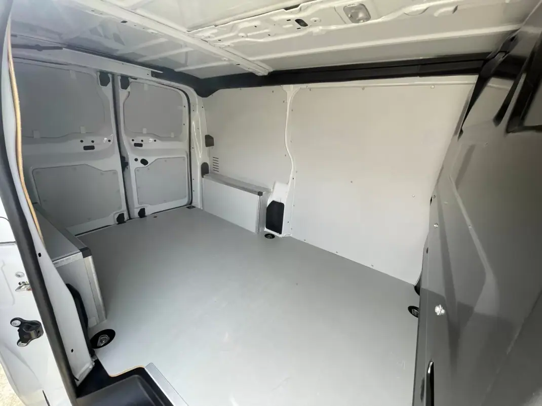 Opel COMBO 2022 - 17450 EUR, 123000 km - AUTO.MOTO.pt - 123000km - foto 24 de 37