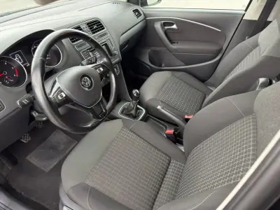 Volkswagen Polo 2017 - 10900 EUR, 152200 km - AUTO.MOTO.pt - 152200km - foto 24 de 28