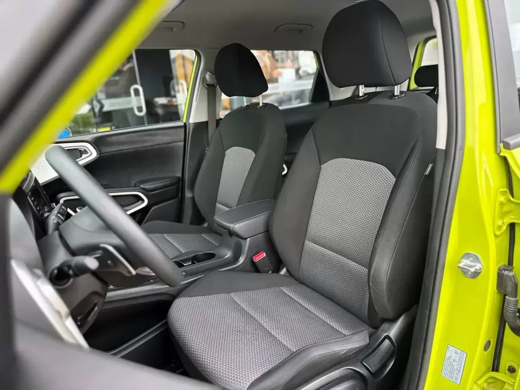Kia e-Soul 2021 - 15900 EUR, 69728 km - AUTO.MOTO.pt - 69728km - foto 14 de 30