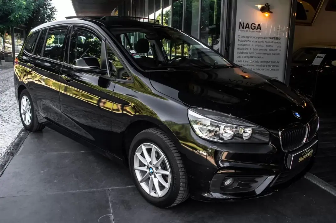 BMW 216 Gran Tourer 2017 - 13990 EUR, 172292 km - AUTO.MOTO.pt - 172292km - foto 4 de 40