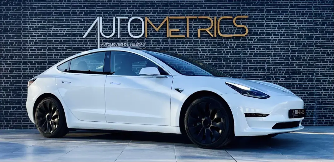 Tesla Model 3 2019 - 24490 EUR, 112000 km - 112000km - foto 7 de 16