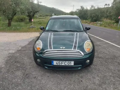 MINI Clubman 2008 - 6000 EUR, 244500 km - AUTO.MOTO.pt - 244500km - foto 2 de 13
