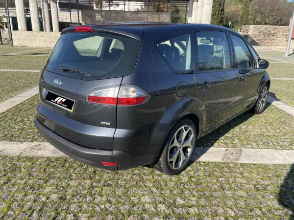 Ford S-Max 2006 - 11500 EUR, 206000 km - AUTO.MOTO.pt - 206000km - foto 3 de 7