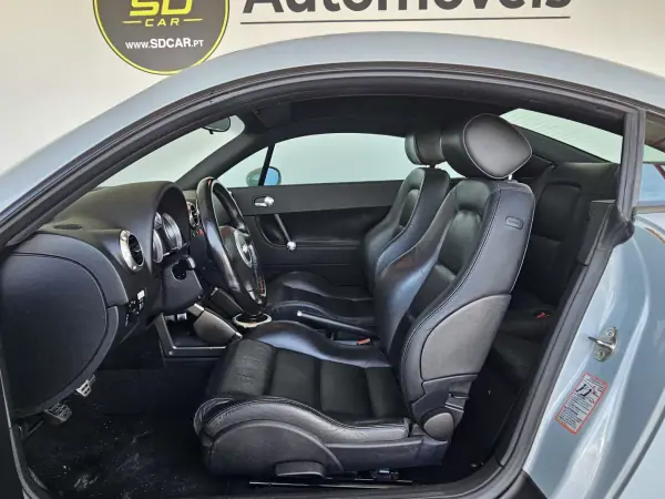 Audi TT Coupé 1999 - 8750 EUR, 152000 km - AUTO.MOTO.pt - 152000km - foto 6 de 10