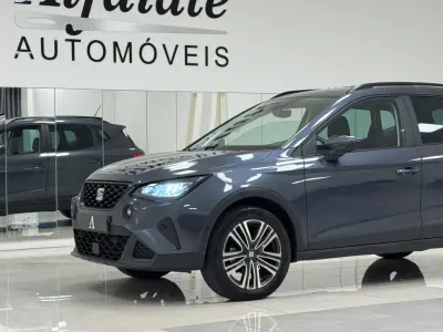 SEAT Arona 2023 - 18990 EUR, 63000 km - AUTO.MOTO.pt - 63000km - foto 2 de 29